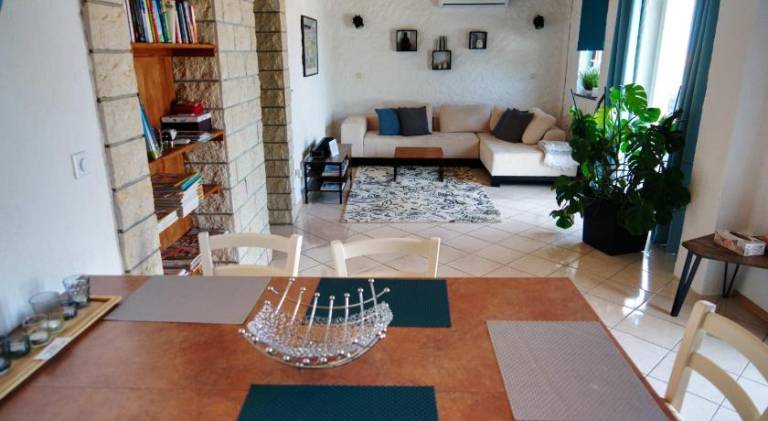 Charming rental apartment with garden, patio & pool | Pet-friendly — photo 2