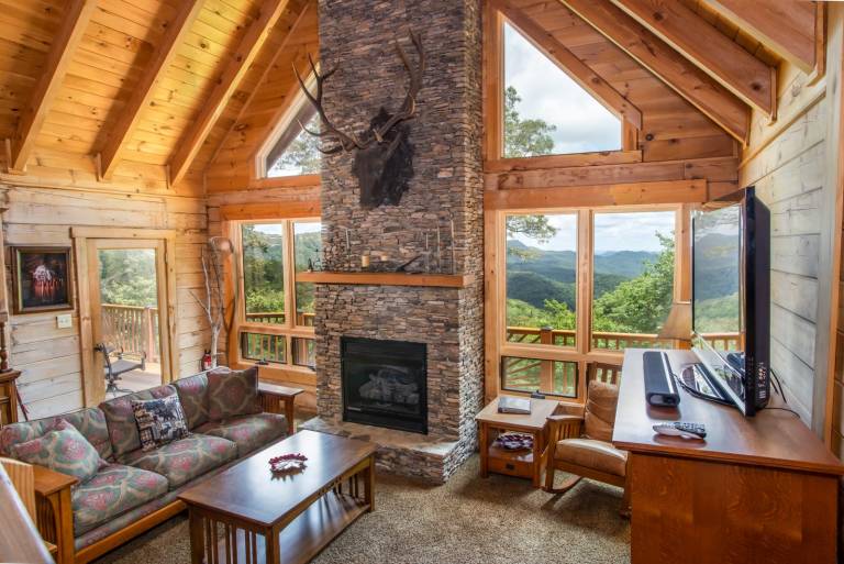 Cozy Cabin with Panoramic Views — photo 4