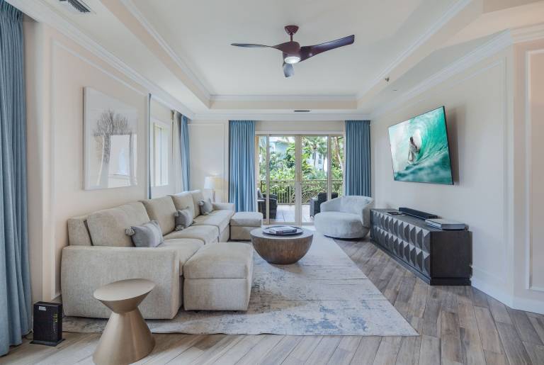 Renovated Private Residence located at The Ritz-Carlton — photo 3