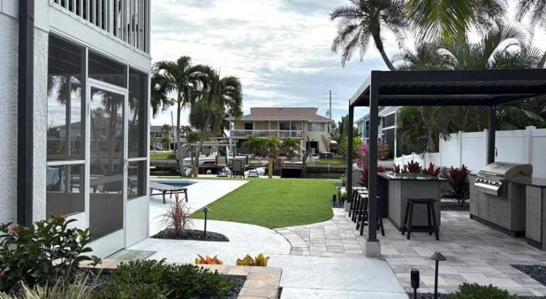 Bahia Vista Private Upper 2BR Canalfront Unit Walk to Fort Myers Beach — photo 5