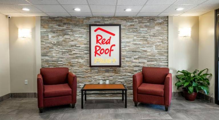 Red Roof PLUS Tuscaloosa - University — photo 5