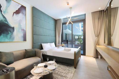 Apartment Emirates Hills