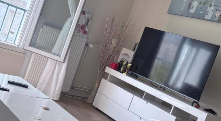 Holiday apartment with 2 rooms for 7 persons in Riom
