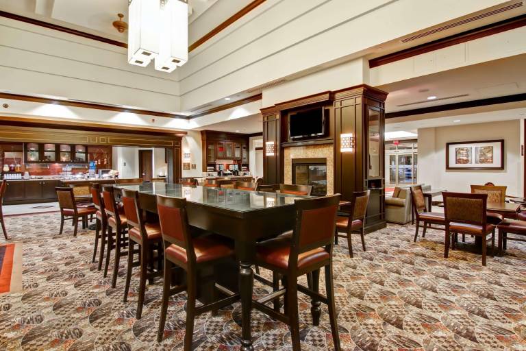 Homewood Suites by Hilton Toronto Airport Corporate Centre — photo 3