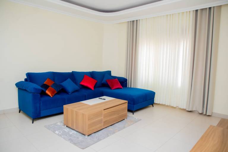 Family-friendly pleasant dedicated room with hot tub | City view | Pet-friendly — photo 3