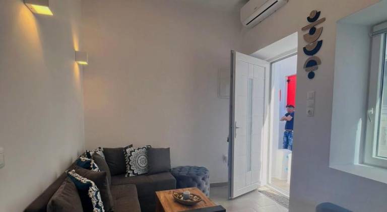 Family-oriented charming vacation home with terrace & garden | Beach nearby | Good for workation | Pets are welcome — photo 3