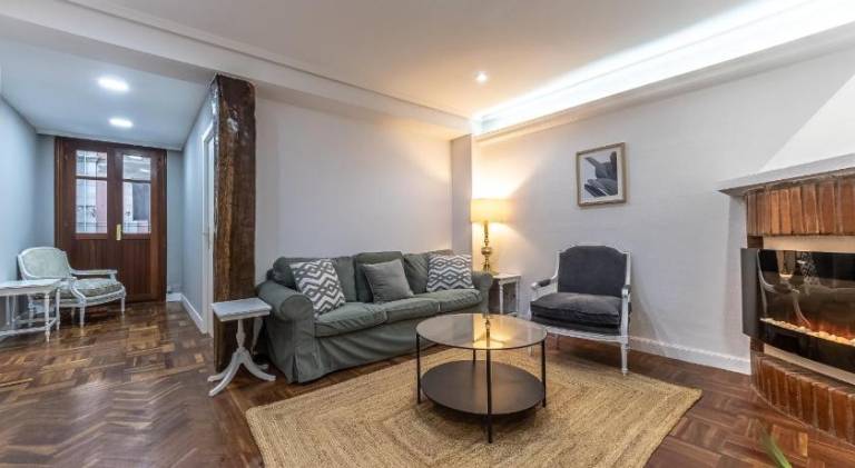 Apartment | Close to Mercado de la Ribera in Bilbao