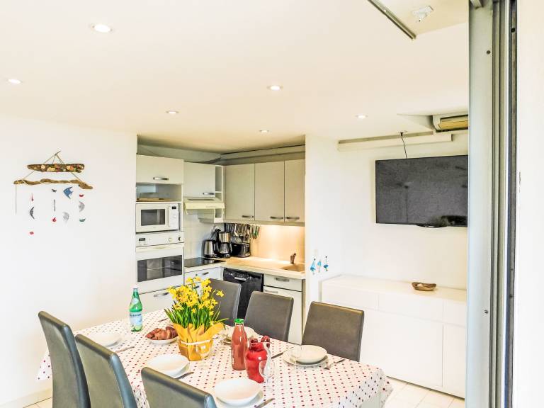 Fully equipped holiday apartment | Sea view | Dogs allowed — photo 3