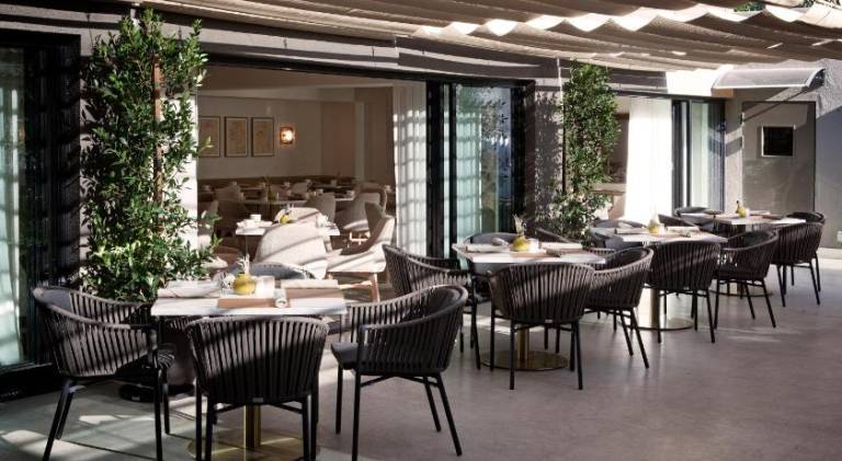 Resort  Brentwood