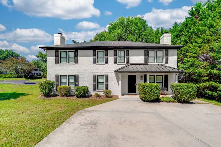 House  Weddington