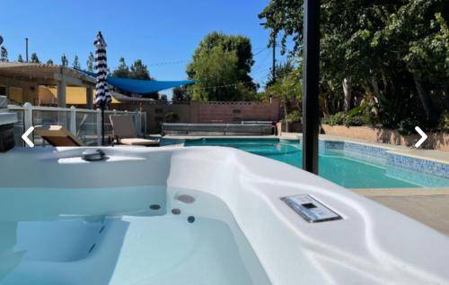 Villa West Hills