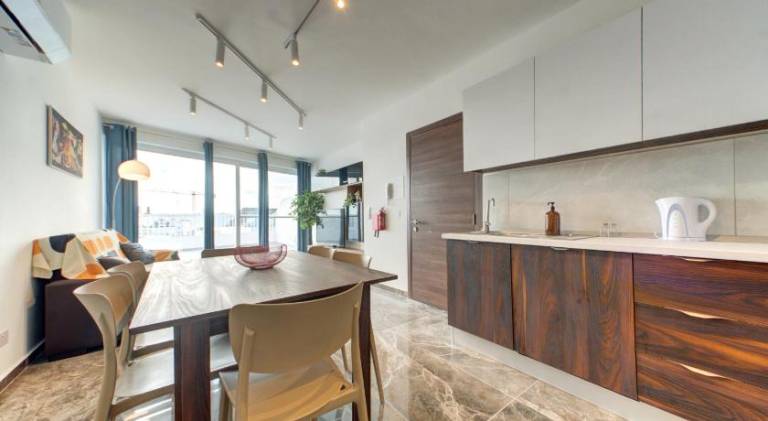 Rental apartment with terrace — photo 4