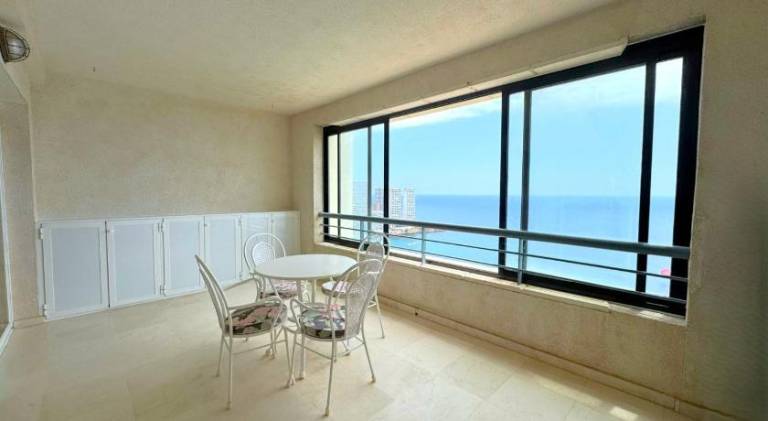 Apartment with pool — photo 4
