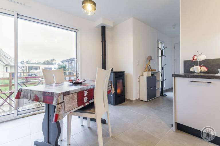 Gite with patio, BBQ & garden — photo 4