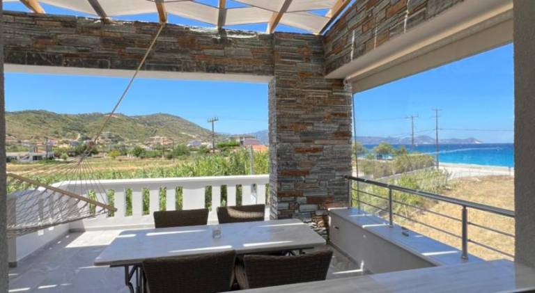 Irini Seaside Luxury Apartments — photo 2