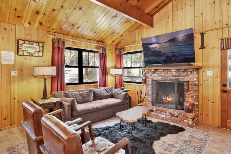 Cabin with barbeque | Mountain view — photo 2
