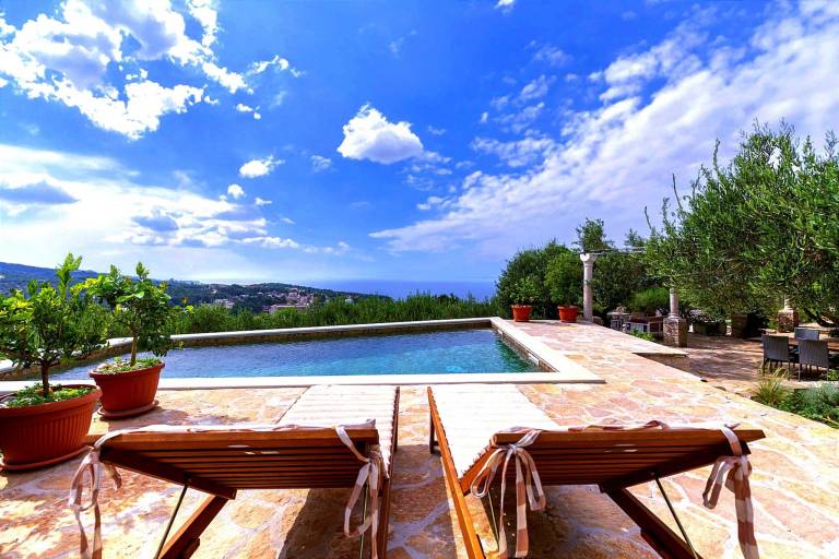 Ferienhaus in Dol, Splitska, Kroatien für max. 4 Personen Ferienhaus in Dol, Splitska, Kroatien für max. 4 Personen