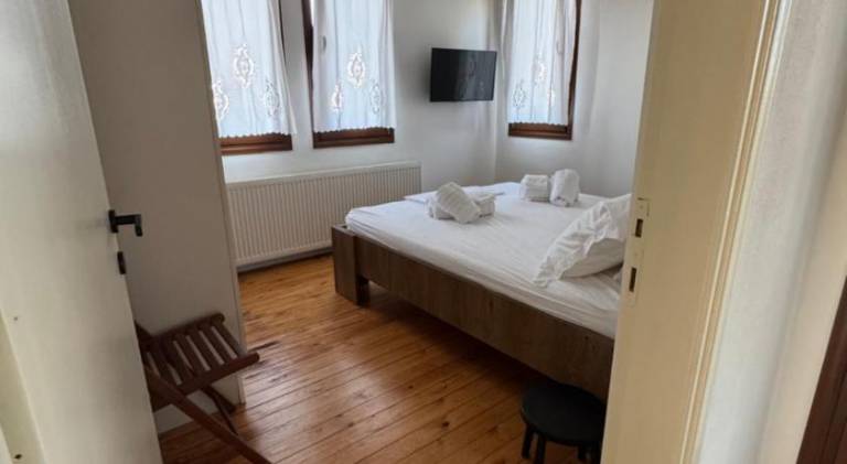 Nice house with yard & terrace | Suitable for remote work | Pet-friendly — photo 2