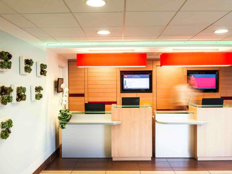Ibis Massy — photo 4
