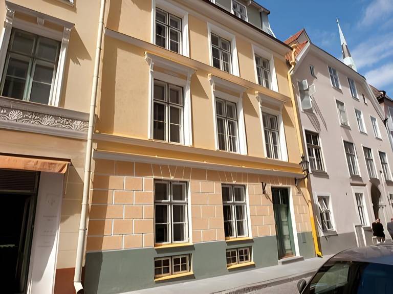 Beautiful holiday apartment with sauna, grill & yard | Next to Town Hall Square | Pet-friendly — photo 5