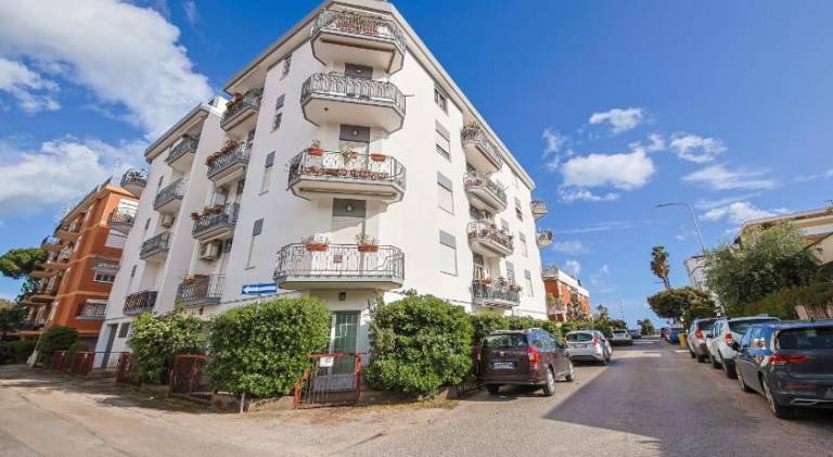 Apartment with 2 rooms for 6 persons — photo 3