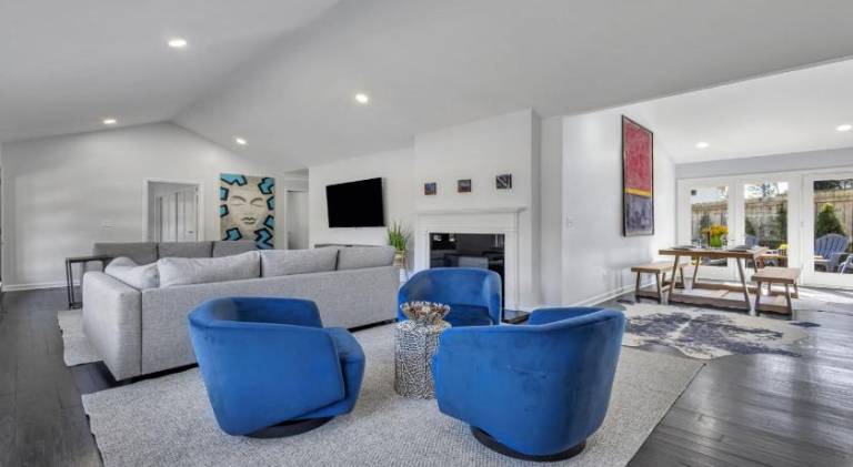 House | Perfect for remote work in College Park, GA