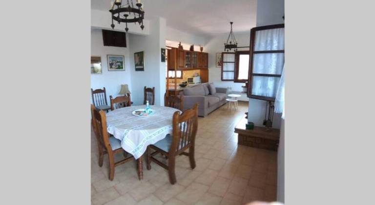 House with patio & garden | Beach nearby | Perfect for remote work | Pets are welcome — photo 4