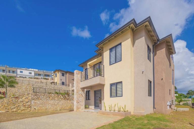 House Ocho Rios