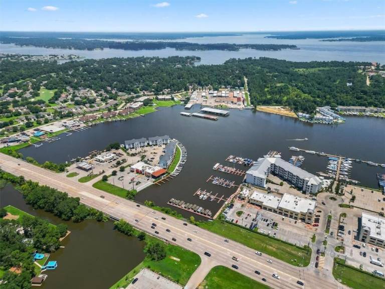 House Lake Conroe