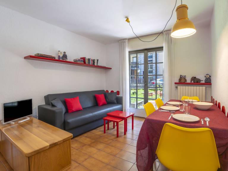 Lovely holiday apartment with garden & terrace | Mountain view | Ski nearby | Pets are welcome — photo 3