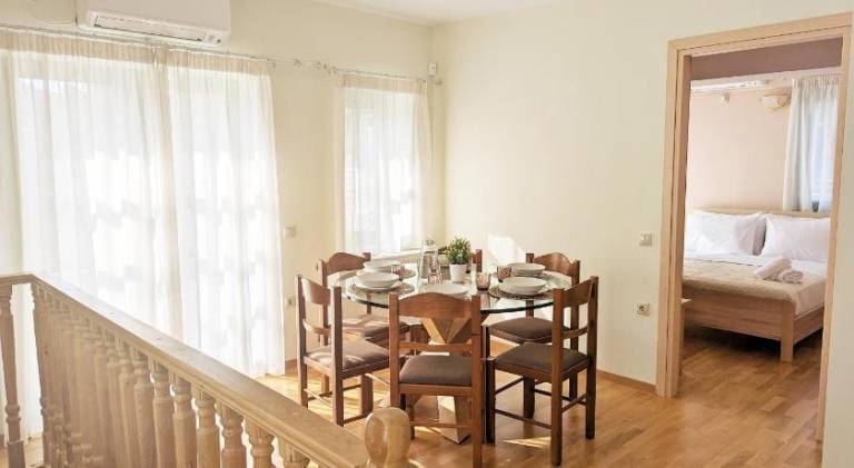 Fully equipped house with patio, private pool & barbeque | Dogs allowed — photo 4