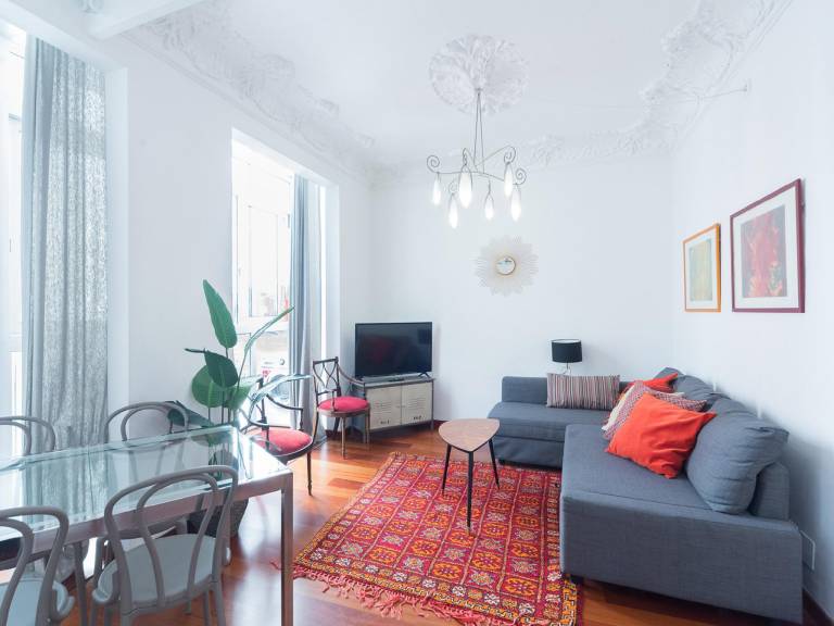 Lovely apartment | Close to Sagrada Família | Perfect for remote work | Pets allowed in Barcelona