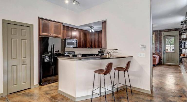Apartment with 12 rooms for 36 persons — photo 5