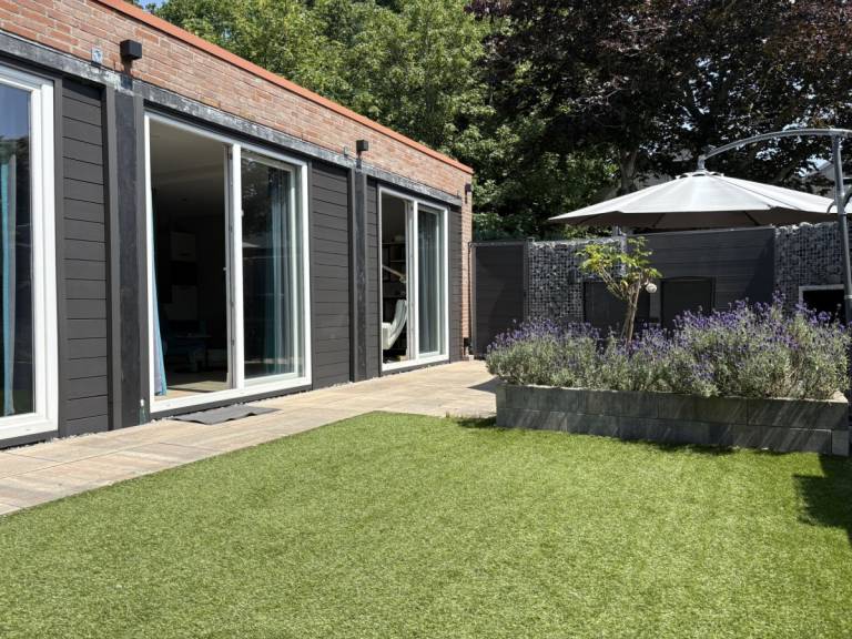 Voll ausgestattetes tolles Ferienhaus mit Sauna, Garten und Grill | Haustierfreundlich