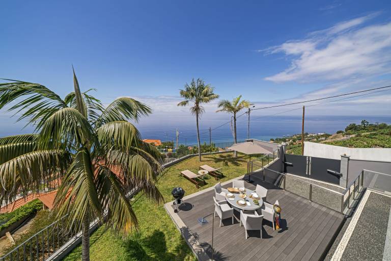 Villa Câmara de Lobos