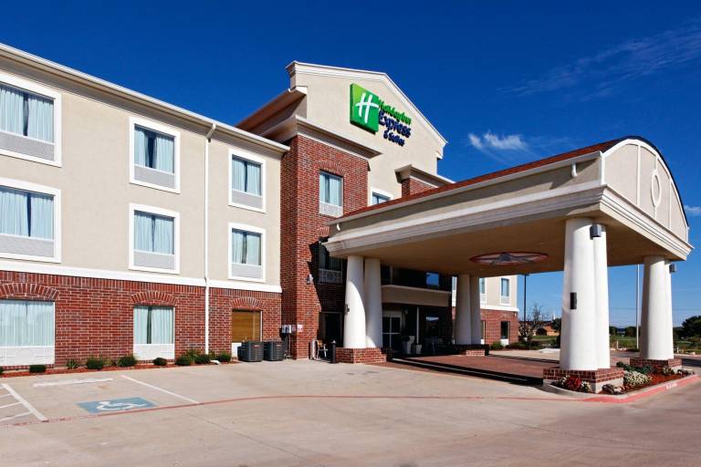 Holiday Inn Express Hotel & Suites Cleburne By IHG in Cleburne, TX