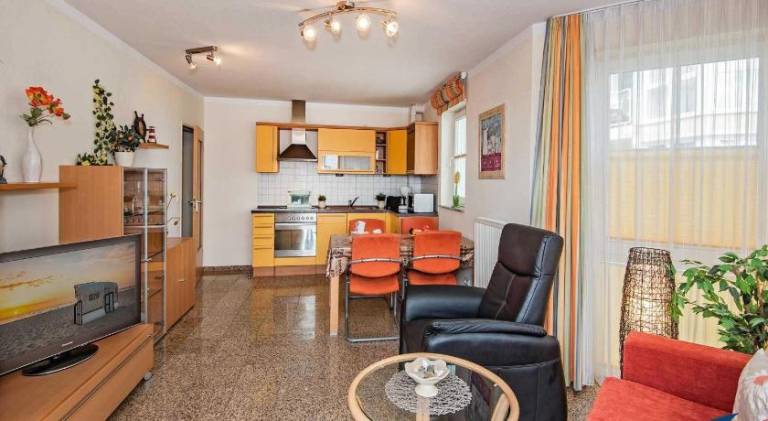 Holiday apartment with 1 room for 4 persons — photo 2