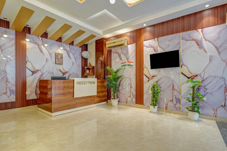 Hotel Renox Suites Delhi IGI Airport in New Delhi