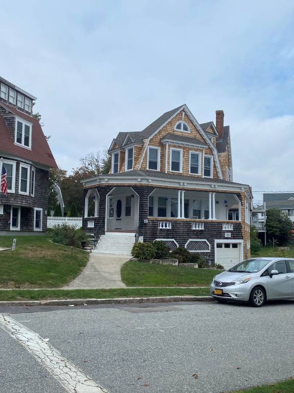 House New London