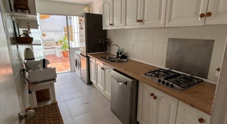Vacation home with patio, grill & garden | Close to the beach | Perfect for remote work | Pets allowed — photo 3