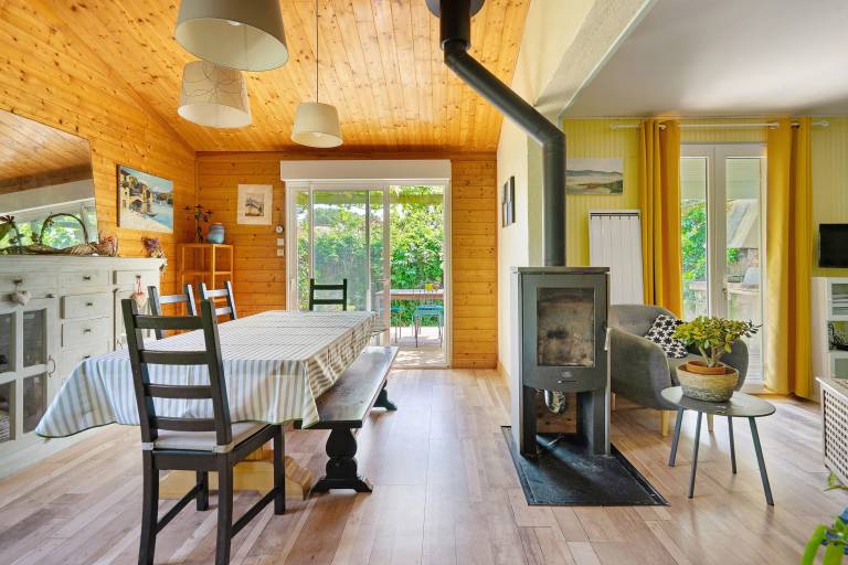 Child-friendly vacation home with fast internet, garden & grill | Garden view | Dogs allowed — photo 4