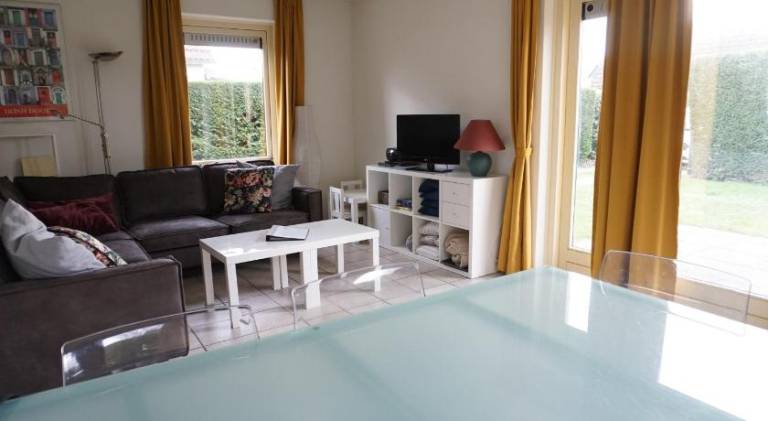 Fully equipped lovely house with yard & terrace | Pets are welcome — photo 2