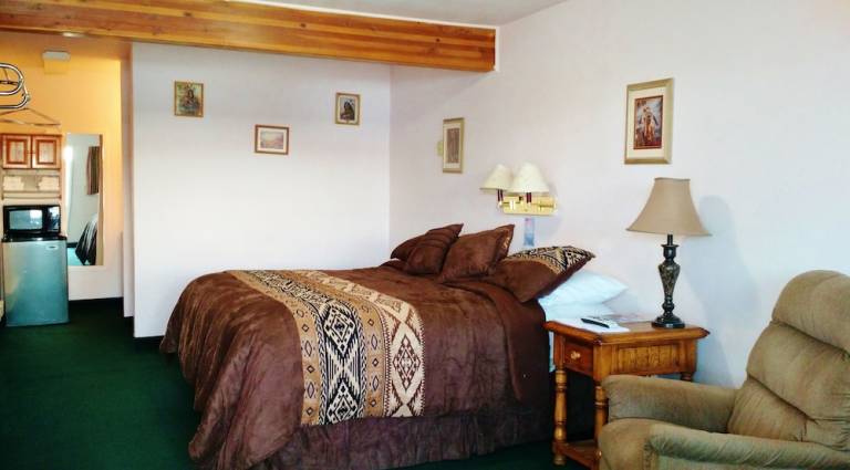 Motel  Browning