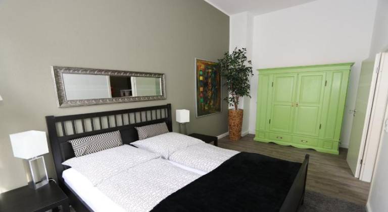 Rental apartment with 2 rooms for 5 persons — photo 2