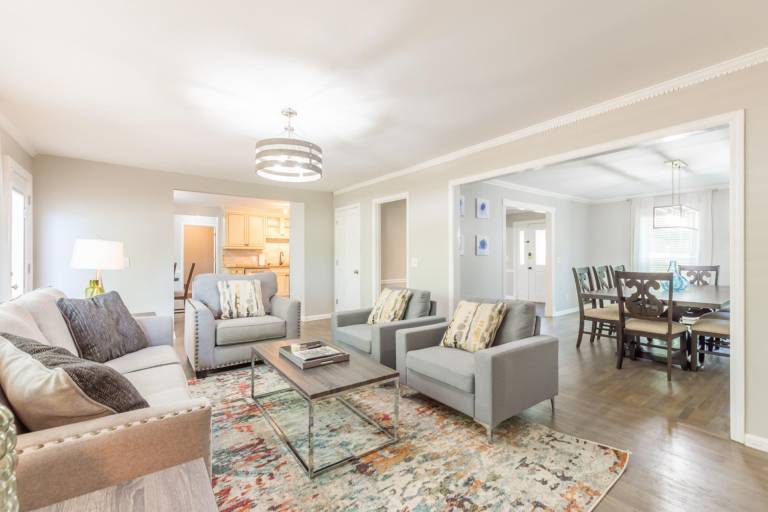 Beautiful large Newly renovated 5 Bedroom house — photo 5