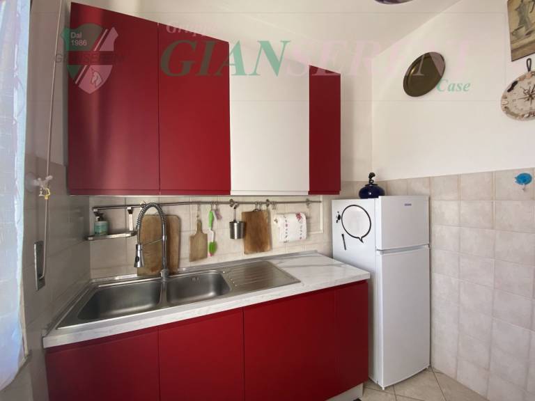 Apartment with garden — photo 4