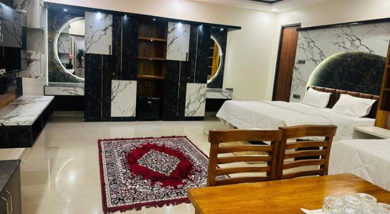 YATRI NIVAS SAGARA AC AND NON AC DELUXE ROOMS