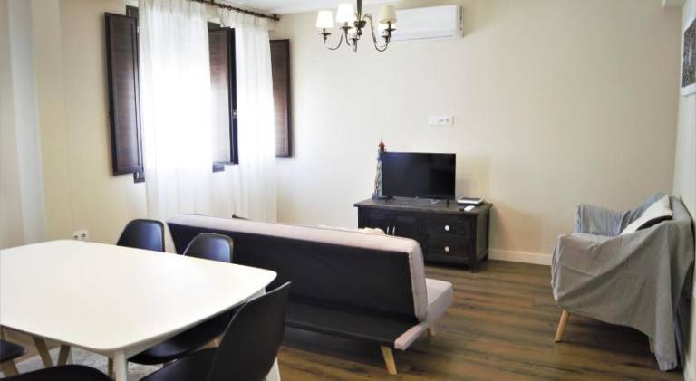 Holiday apartment | Next to Mosque–Cathedral of Córdoba — photo 2