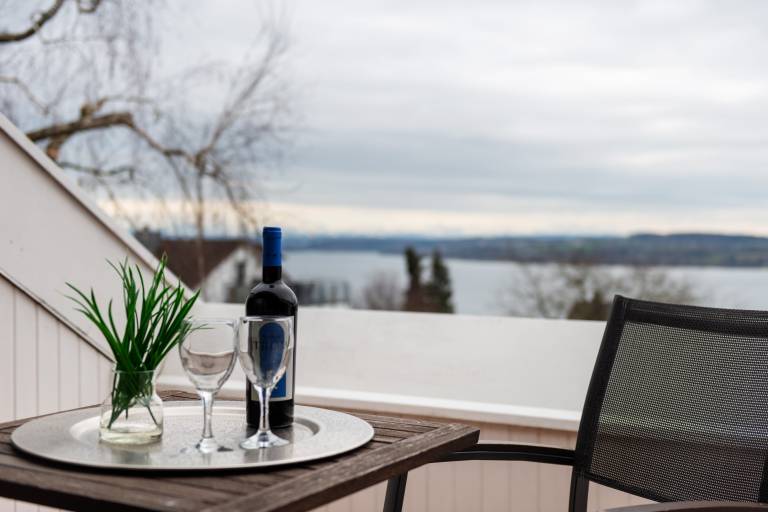 Apartment with patio | City view — photo 5