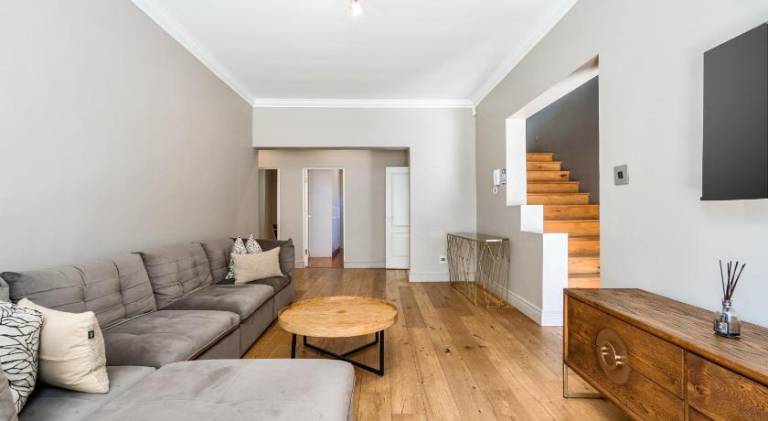 Beautiful villa with pool | Near Sea Point | Dogs allowed in Cape Town